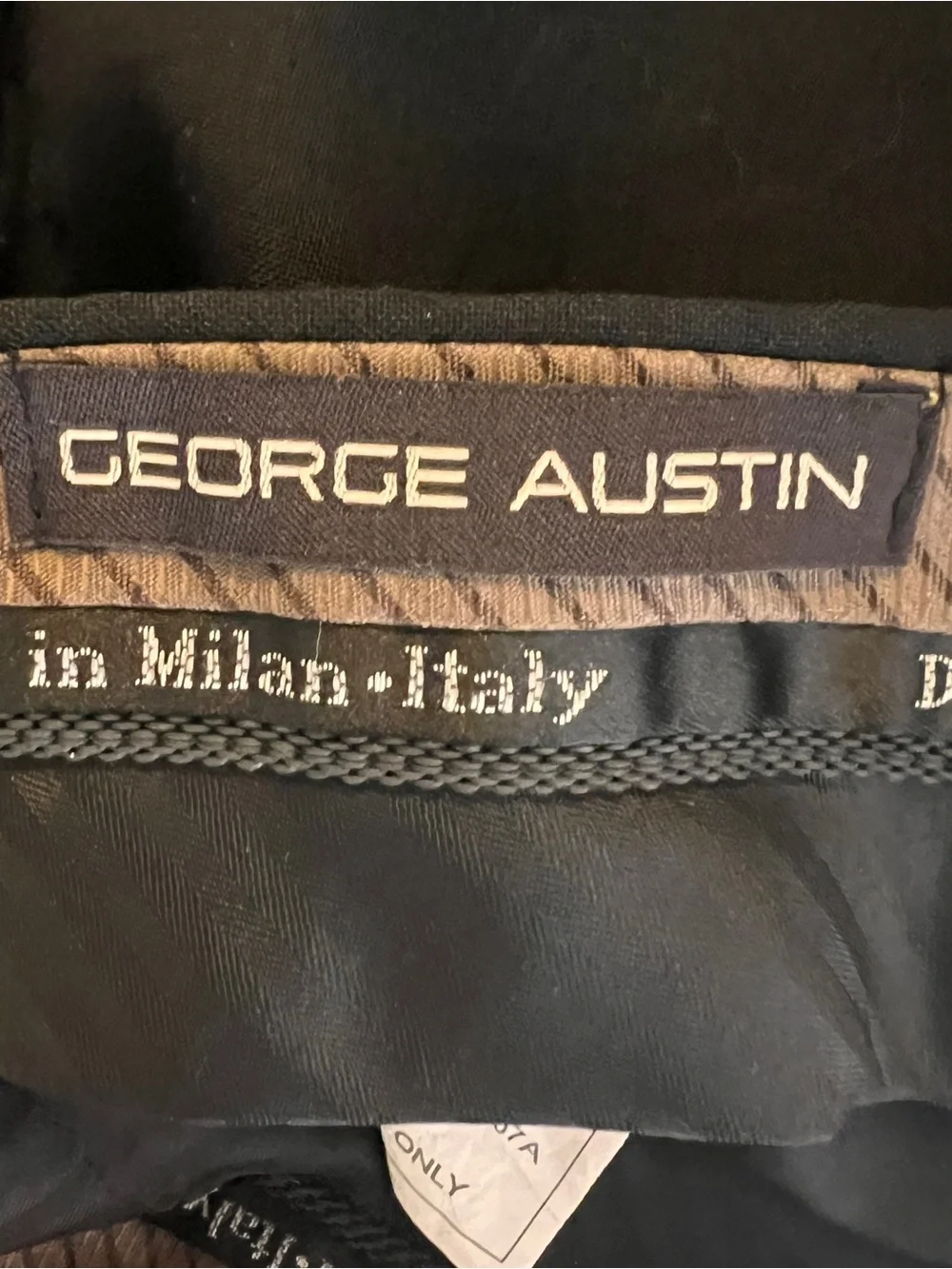 George Austin waist black